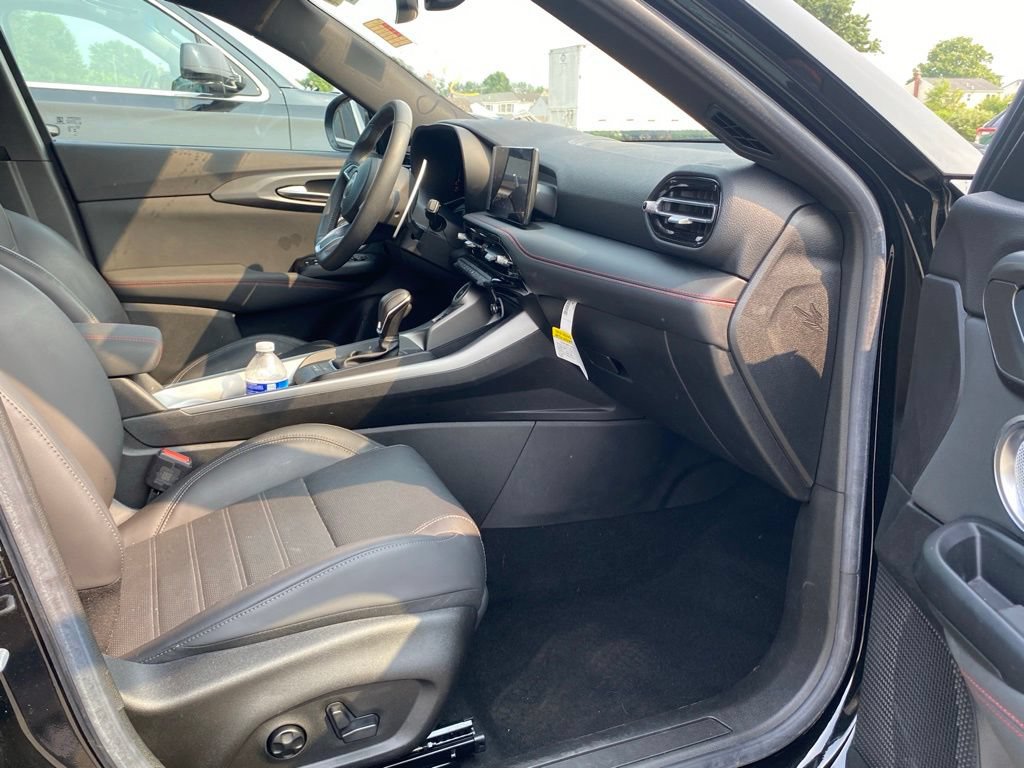 Used 2024 Dodge Hornet R/T Plus w/ R/T Blacktop Package AWD/4WD image 16
