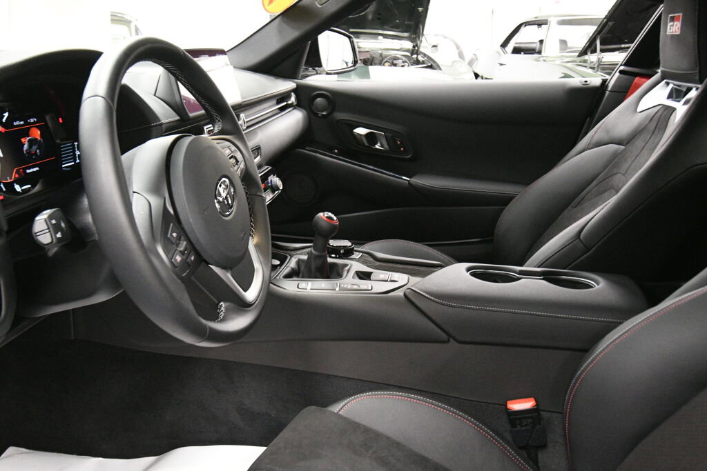 Used 2026 Toyota Supra w/ Driver Assist Package image 18