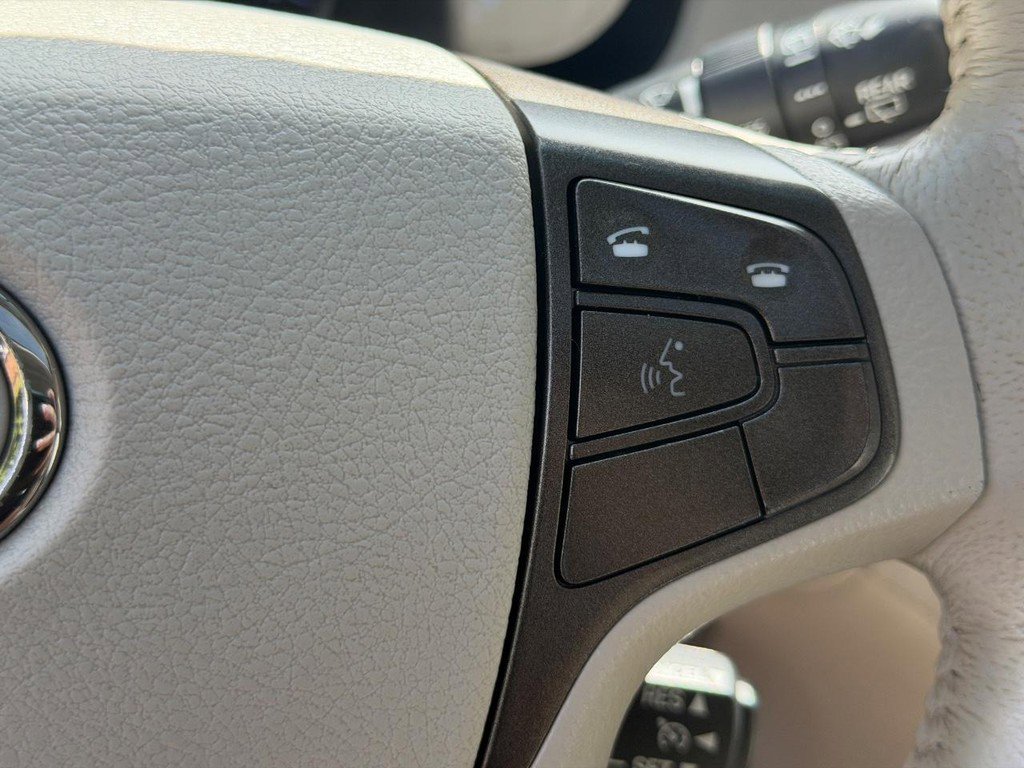 Used 2011 Toyota Sienna Limited w/ Premium Pkg FWD image 20