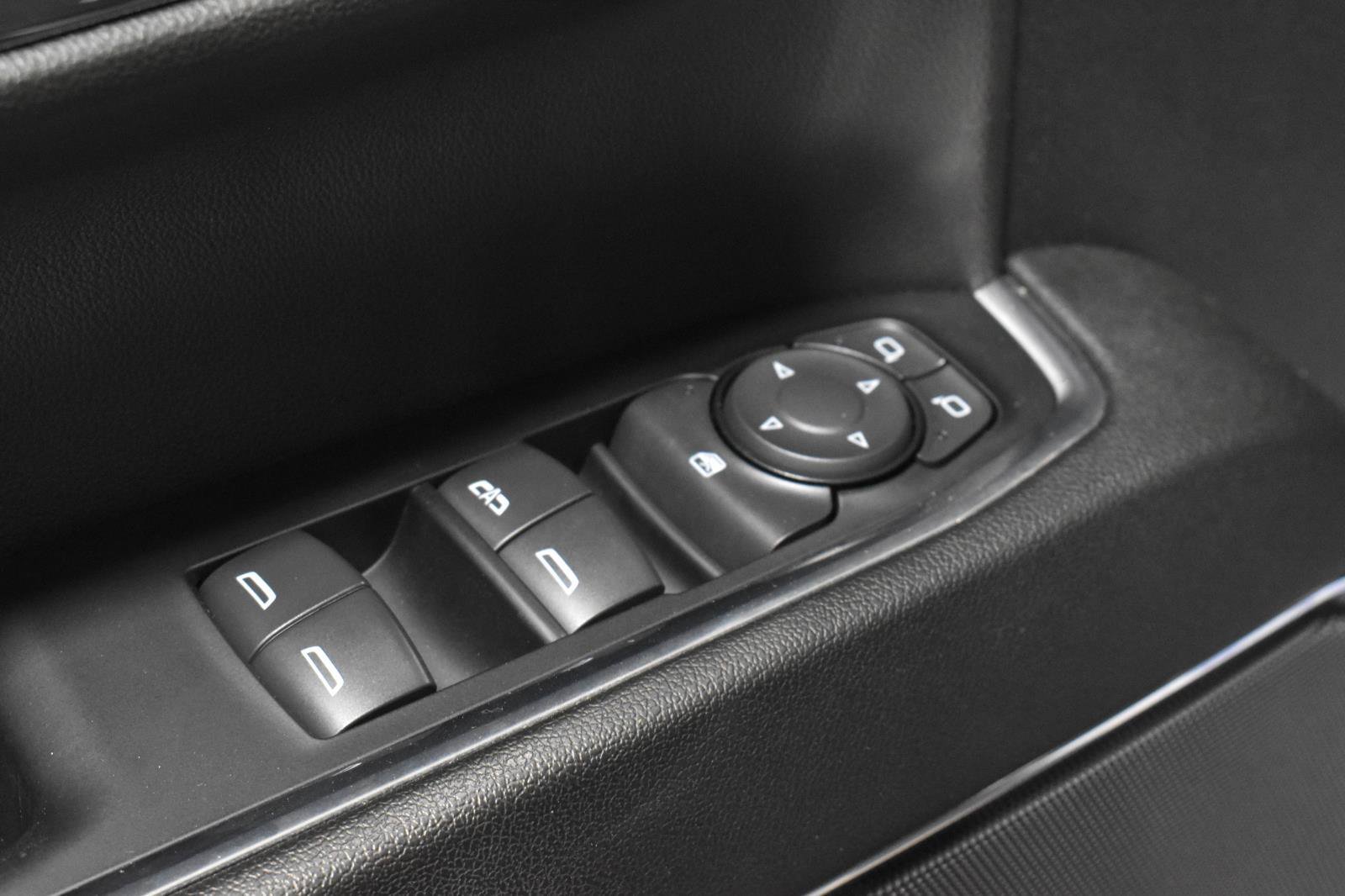 Used 2024 Chevrolet Silverado 1500 LT AWD/4WD image 14