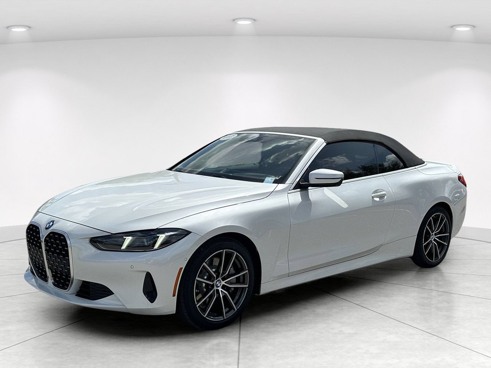 Certified 2025 BMW 430i Convertible w/ Premium Package RWD image 7