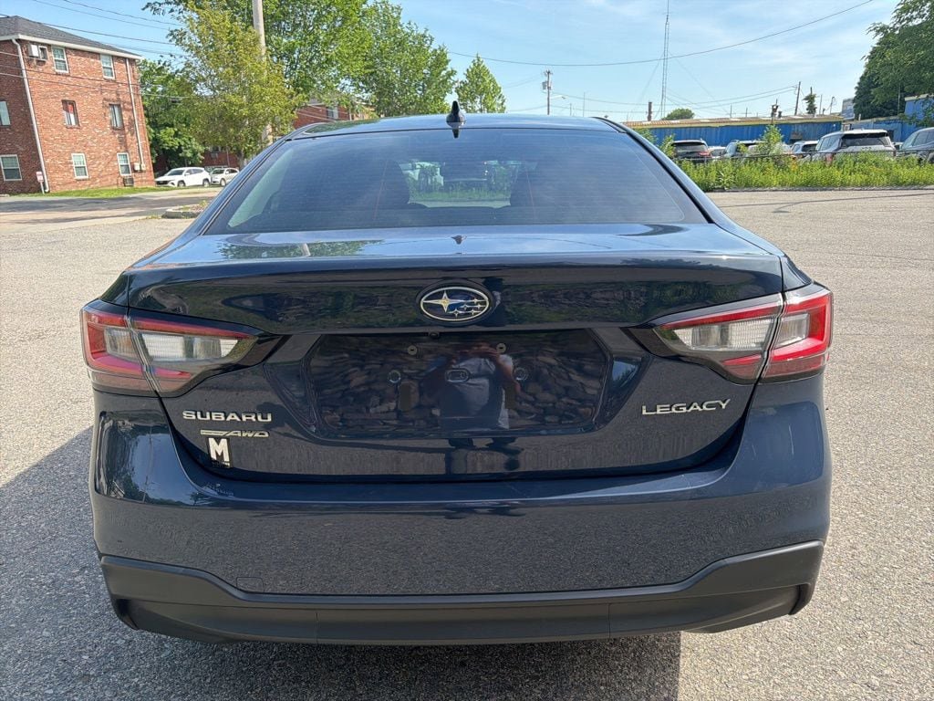 Used 2023 Subaru Legacy Premium AWD/4WD image 5