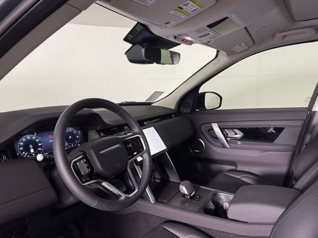 Used 2025 Land Rover Discovery Sport S image 37