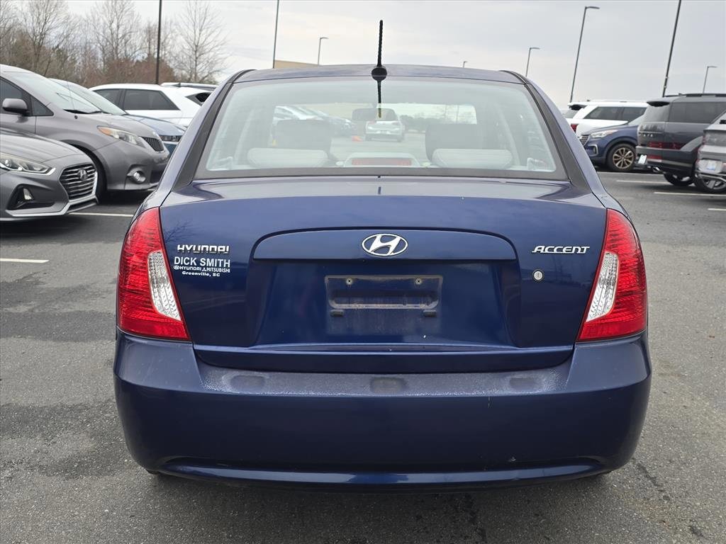 Used 2009 Hyundai Accent GLS w/ Popular Equipment Pkg 5 image 4