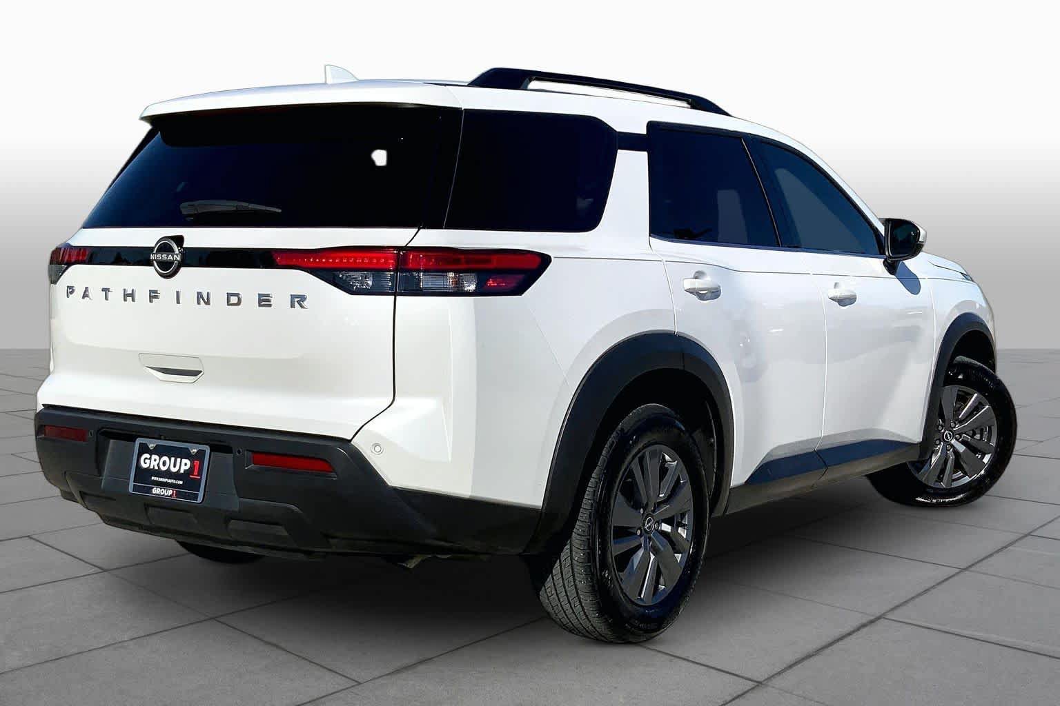 Used 2025 Nissan Pathfinder SV w/ Cargo Package FWD image 13