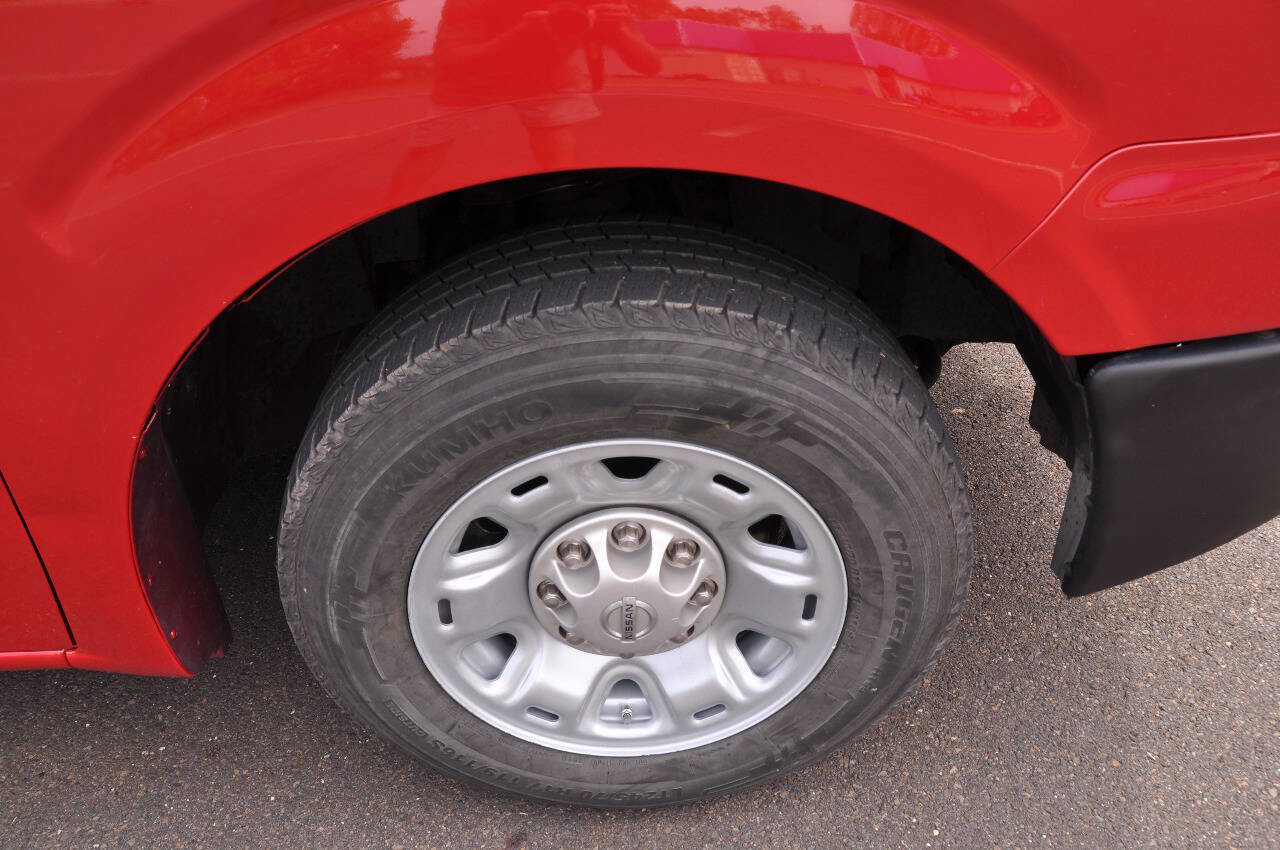 Used 2015 Nissan NV 2500 SV w/ Technology Package image 22