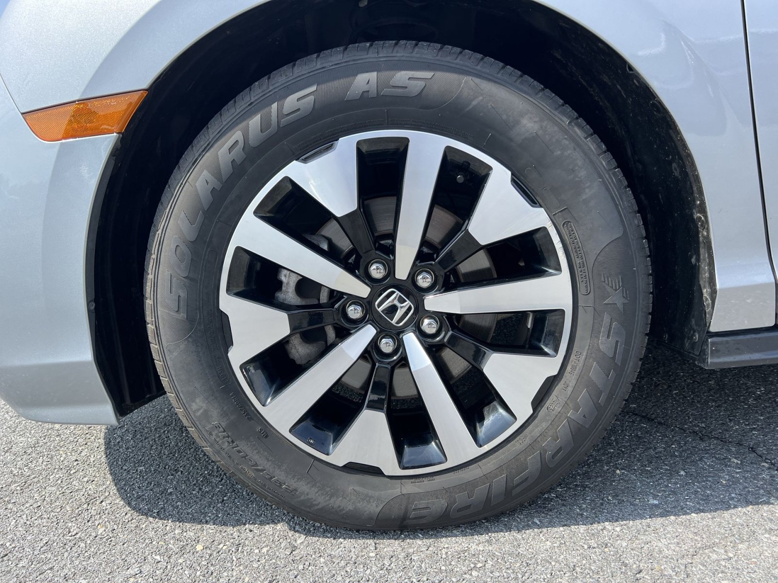 Used 2025 Honda Odyssey EX-L image 12