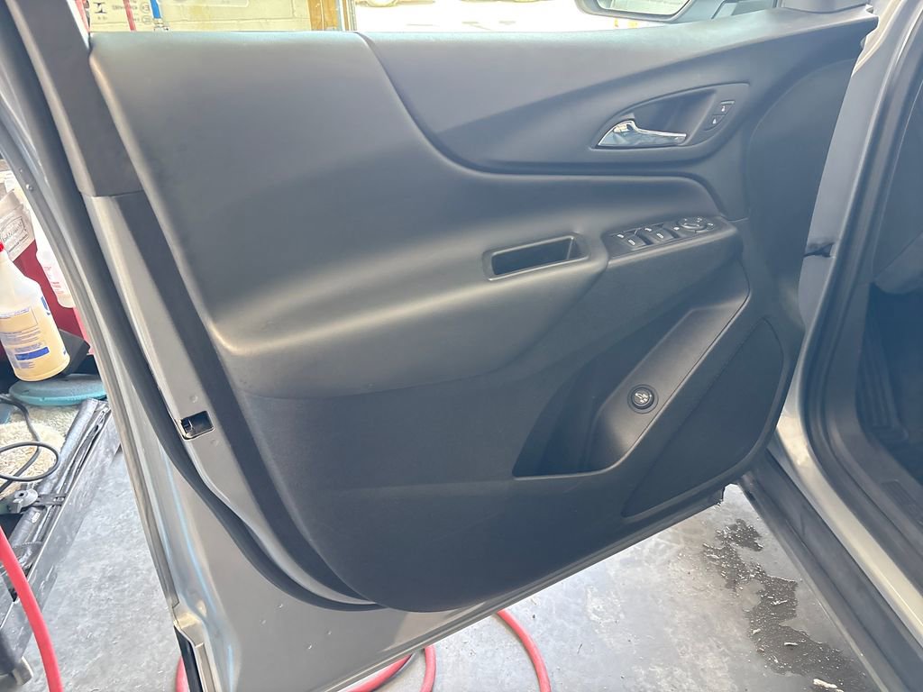 Used 2024 Chevrolet Equinox LT FWD image 13