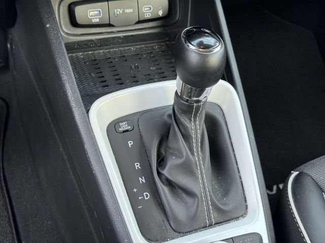 Used 2024 Hyundai Venue Limited FWD image 35