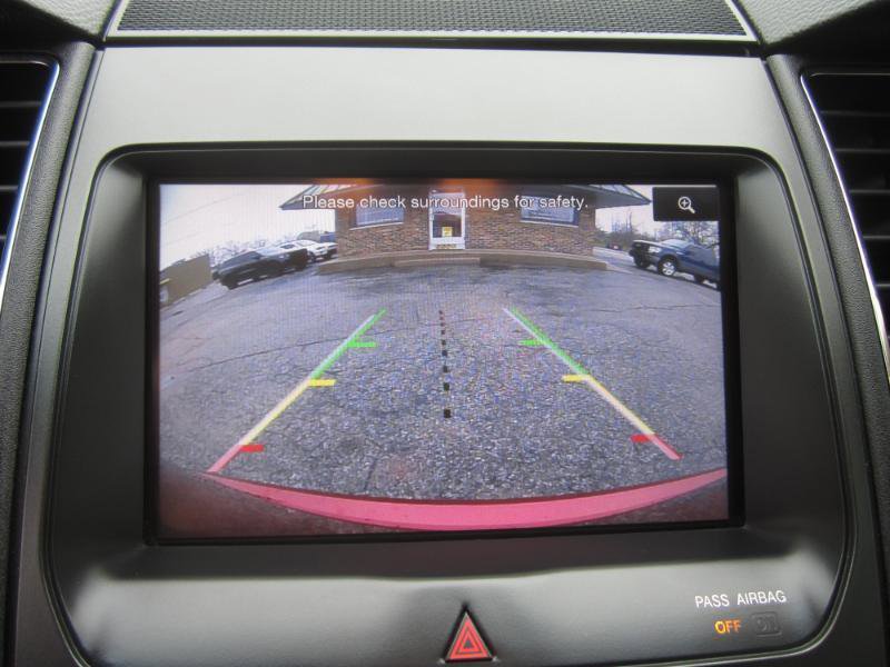 Used 2013 Ford Taurus Limited FWD image 21