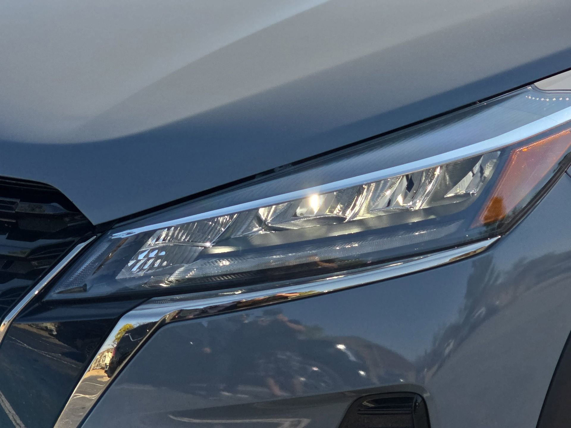 Certified 2024 Nissan Kicks SR w/ SR Premium Package image 28