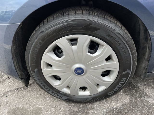 Used 2023 Ford Transit Connect XLT image 2