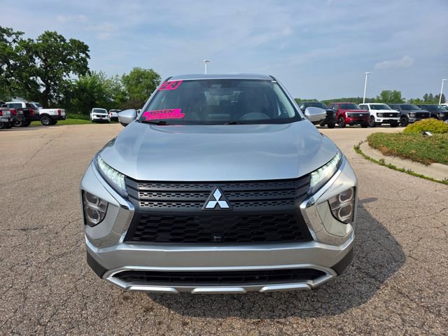 Used 2024 Mitsubishi Eclipse Cross SE image 3