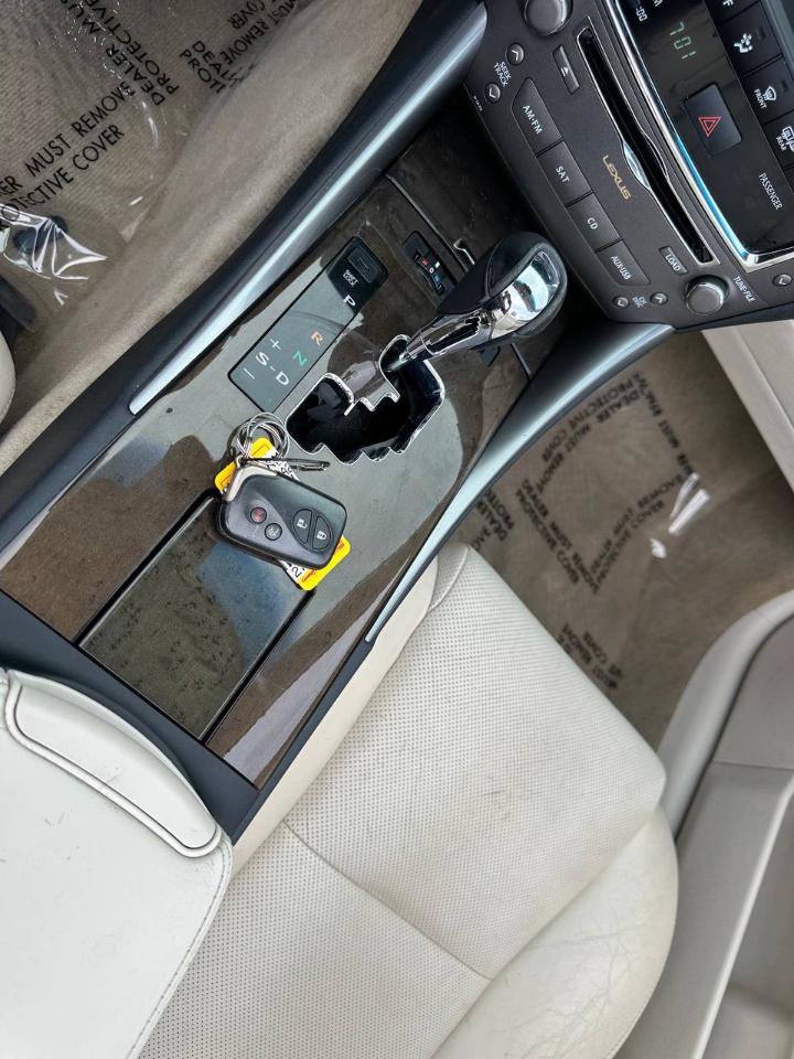 Used 2010 Lexus IS 250C RWD image 39