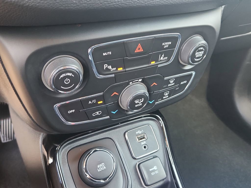 Used 2021 Jeep Compass Limited image 24