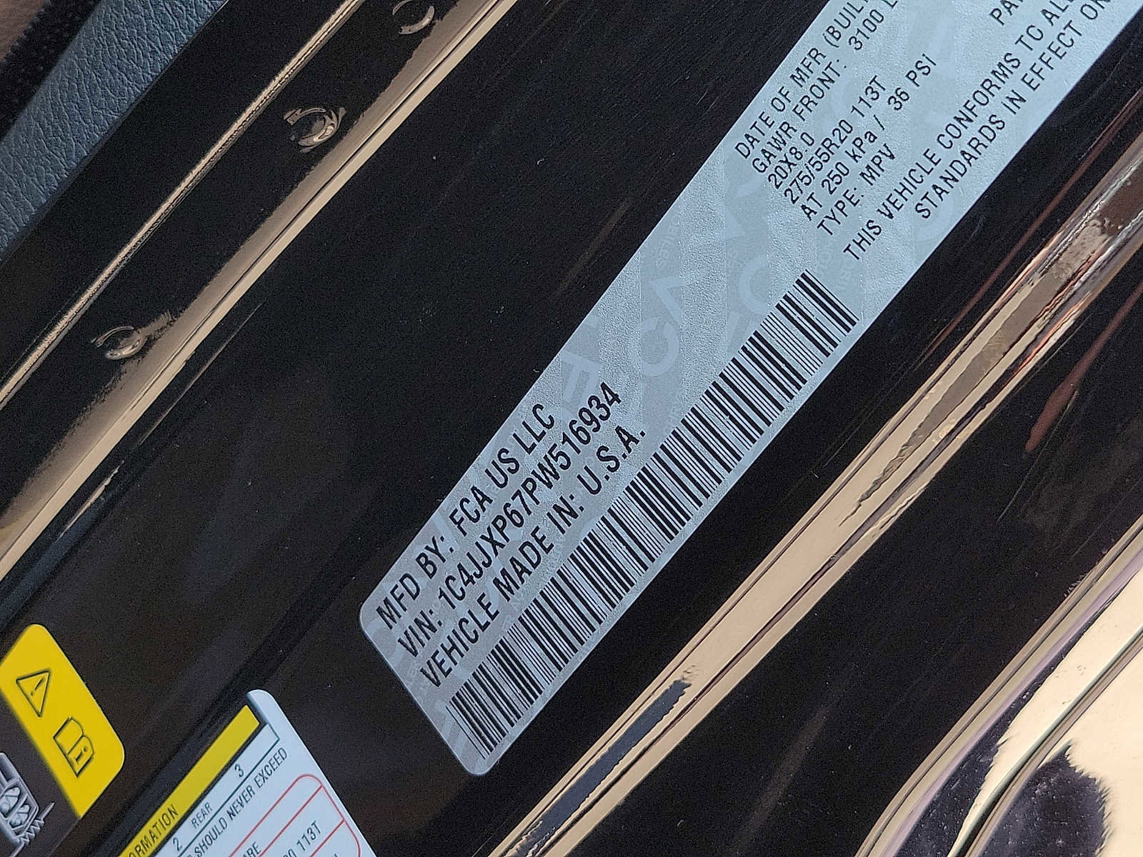 Used 2023 Jeep Wrangler Sahara w/ Cold Weather Group image 28