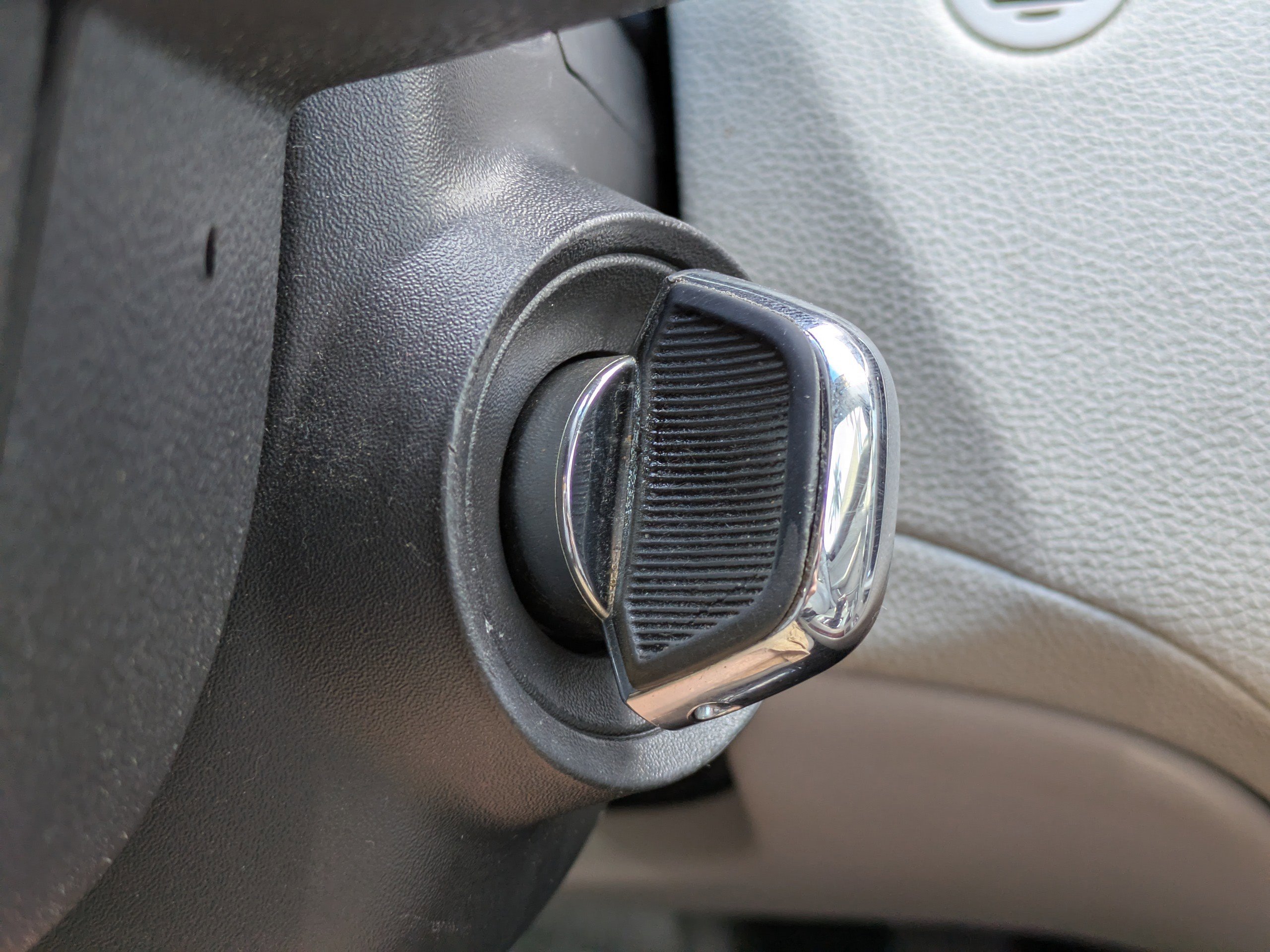 Used 2010 Cadillac CTS Premium image 24