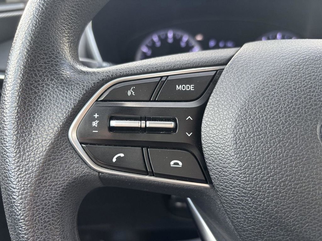 Used 2019 Hyundai Santa Fe SE image 25