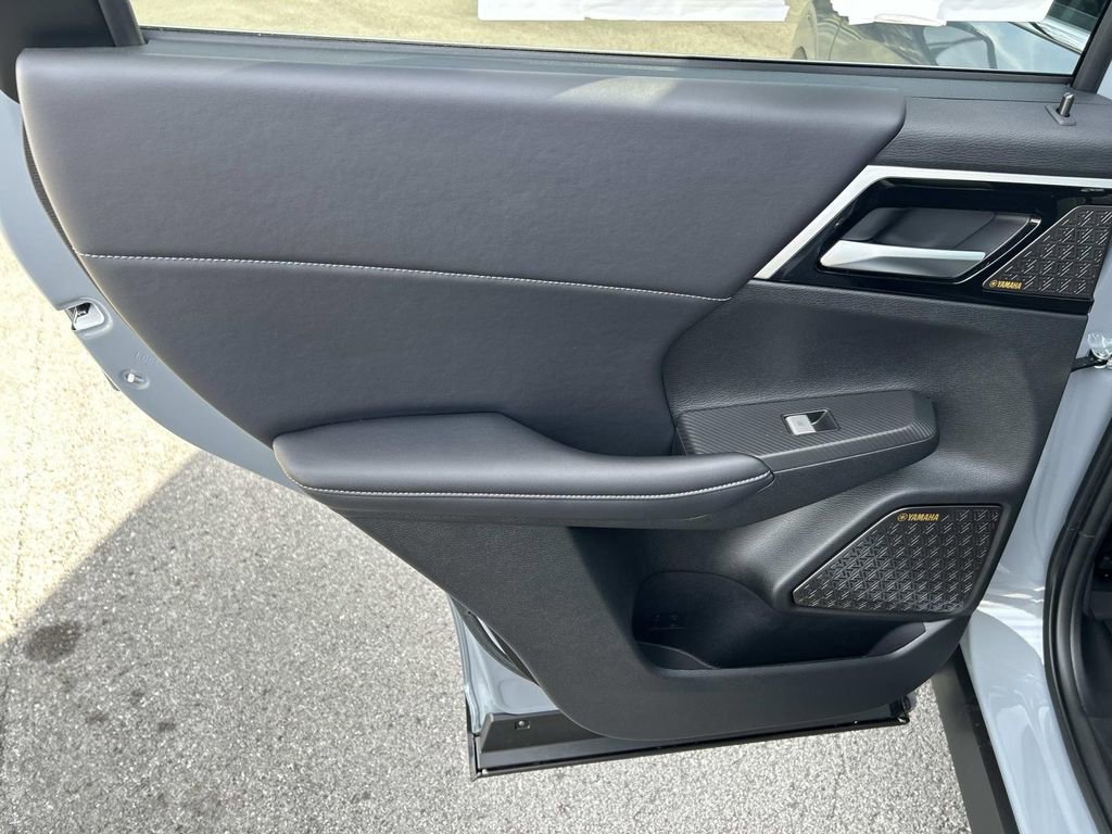 New 2026 Mitsubishi Outlander SE FWD image 20