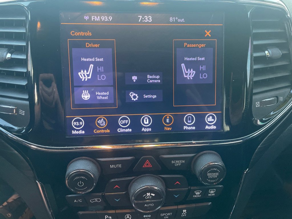 Used 2020 Jeep Grand Cherokee Altitude image 25