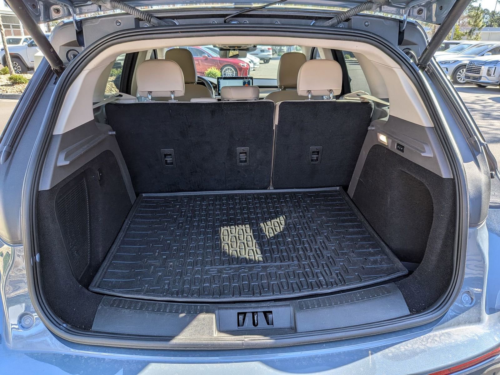 Used 2023 Lincoln Corsair FWD w/ Equipment Group 101A image 33