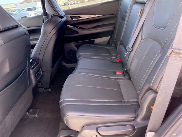 Used 2023 INFINITI QX60 Luxe image 22