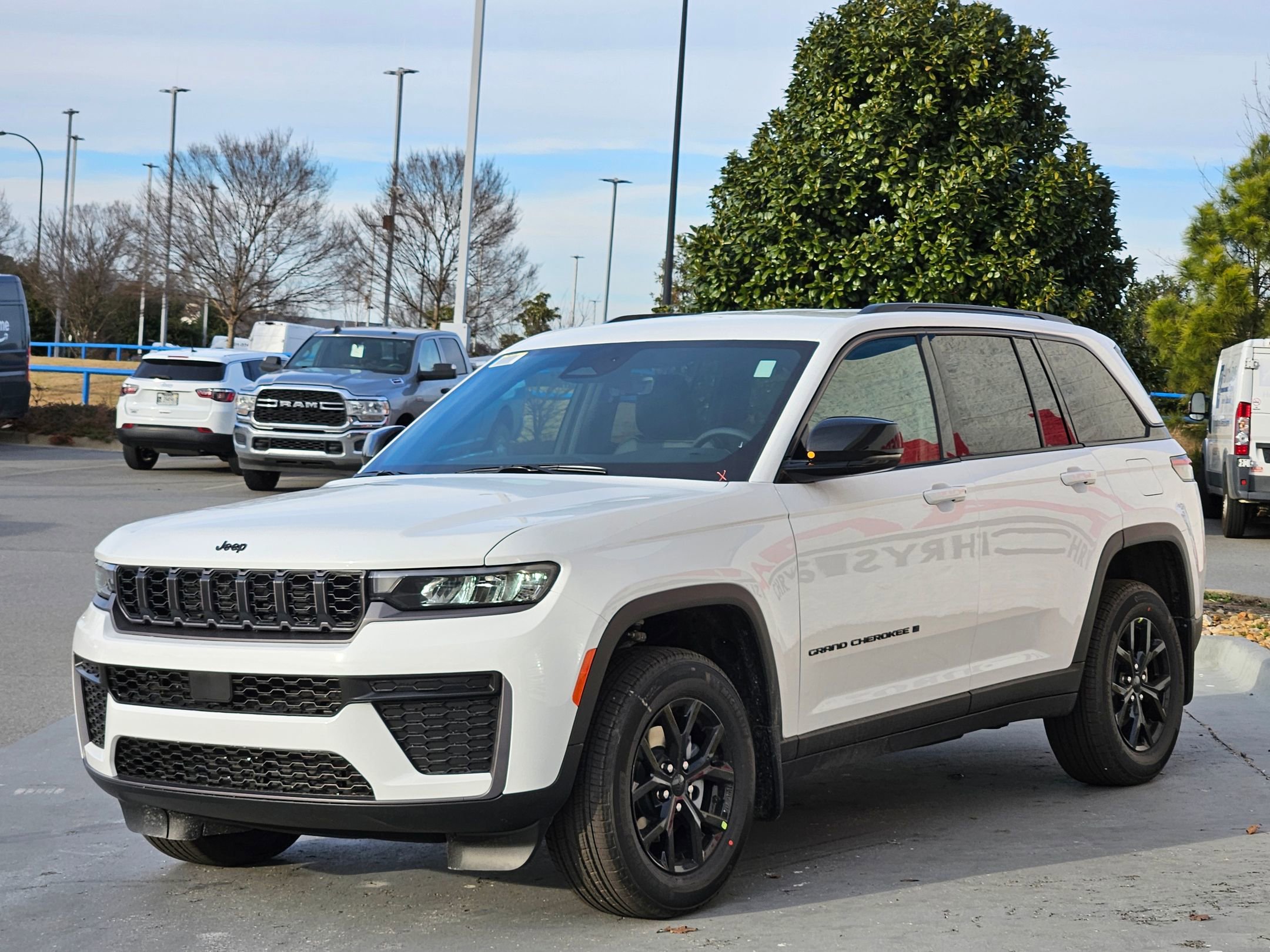 New 2026 Jeep Grand Cherokee Altitude AWD/4WD image 3