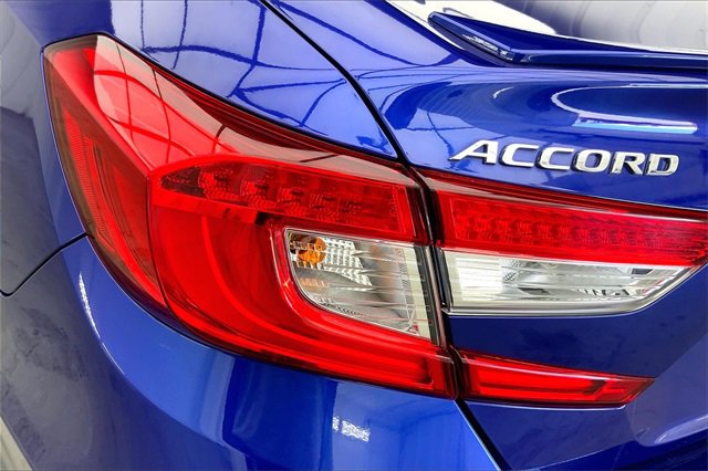 Used 2018 Honda Accord Sport image 26