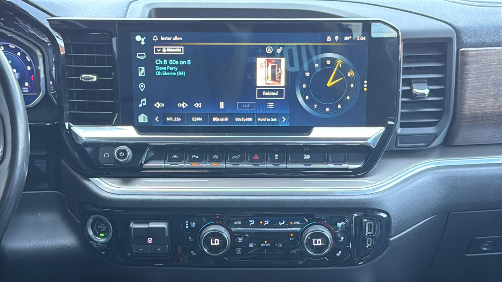 Used 2022 Chevrolet Silverado 1500 High Country w/ High Country Premium Package image 18