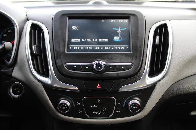 Used 2018 Chevrolet Equinox LS w/ LPO, Protection Package AWD/4WD image 18