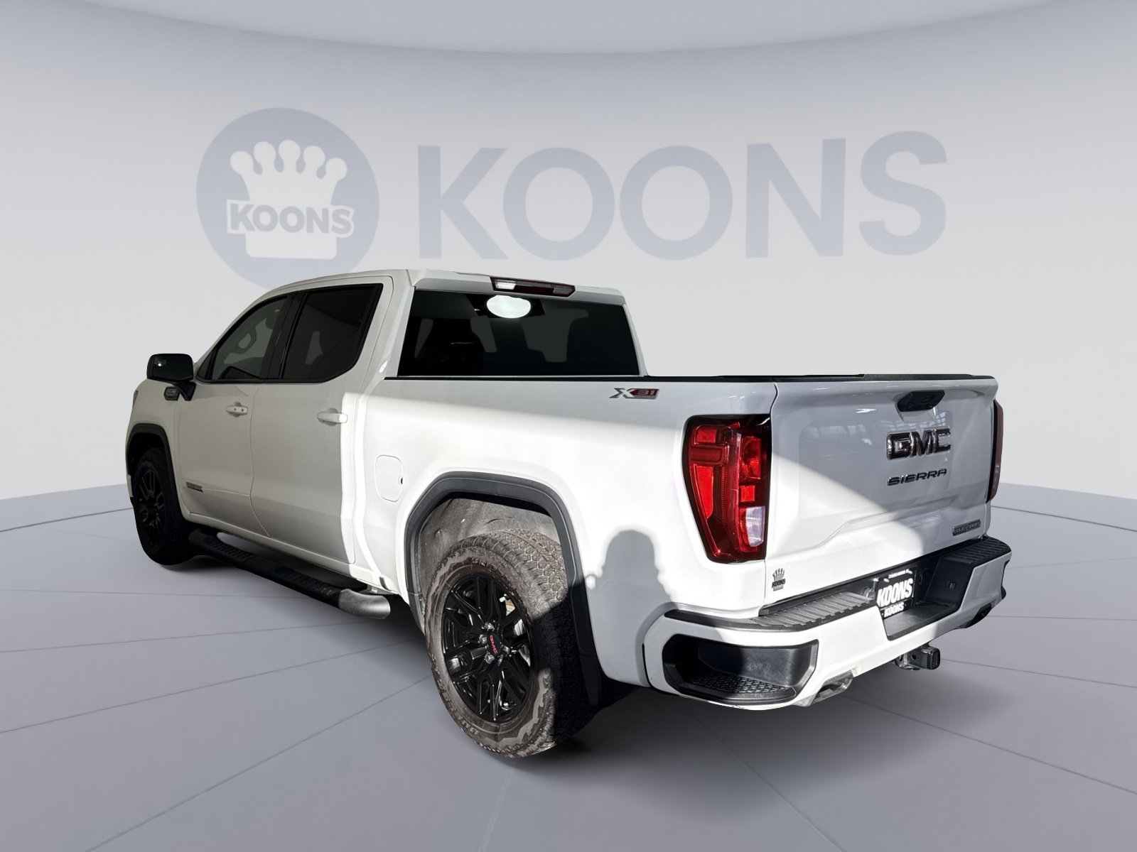 Used 2023 GMC Sierra 1500 Elevation image 4