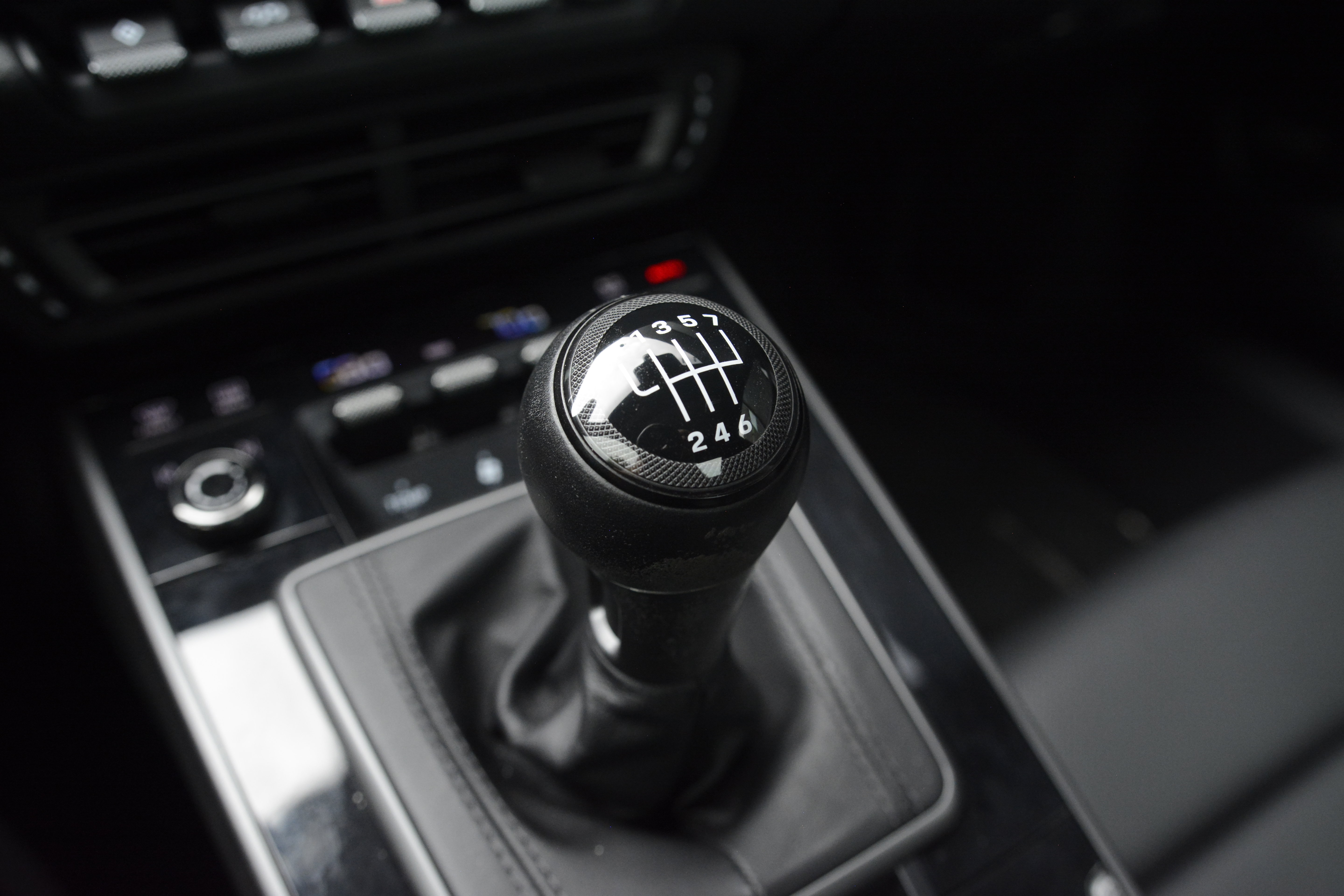 Certified 2020 Porsche 911 Carrera S RWD image 24