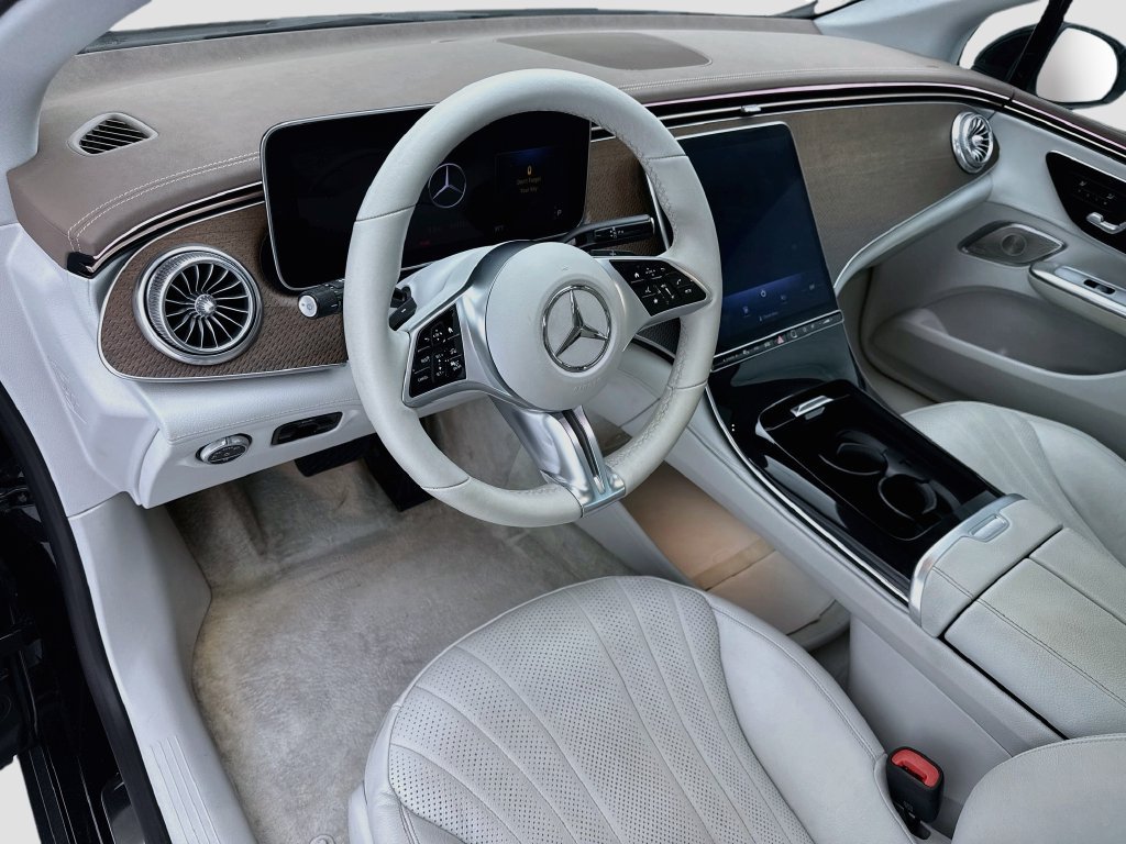 Certified 2023 Mercedes-Benz EQE 500 4MATIC Sedan image 9