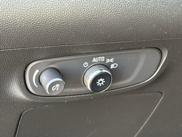 Used 2024 Buick Encore GX Sport Touring w/ Comfort Package image 23