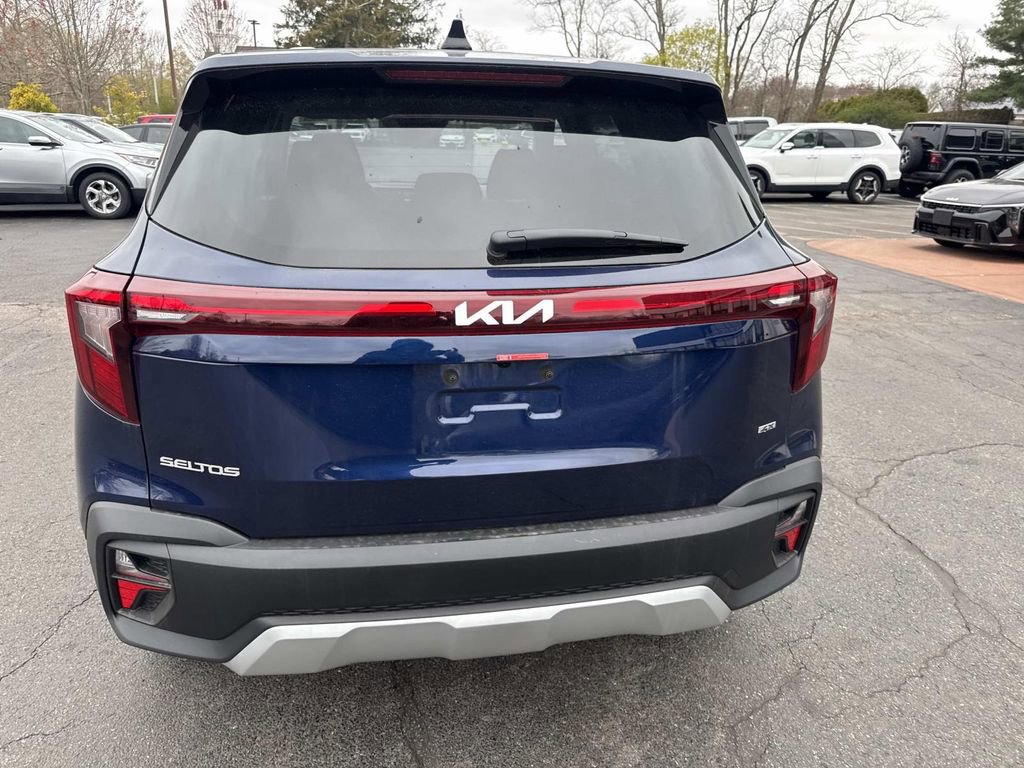 New 2026 Kia Seltos LX AWD/4WD image 3