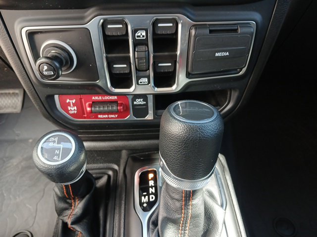 Used 2023 Jeep Gladiator Mojave AWD/4WD image 39
