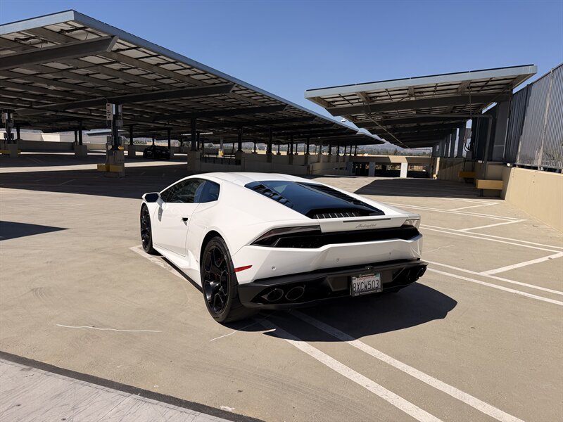 Used 2016 Lamborghini Huracan LP 610-4 AWD/4WD image 44