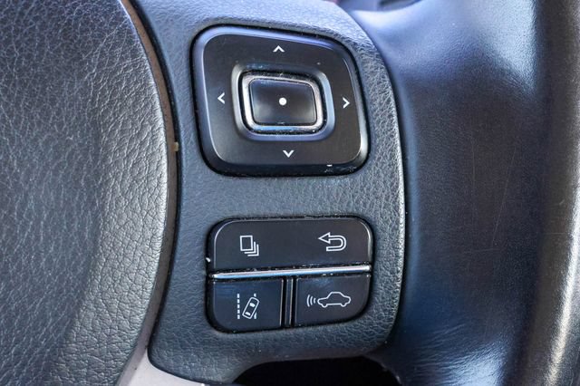 Used 2018 Lexus IS 300 AWD w/ Comfort Package image 29