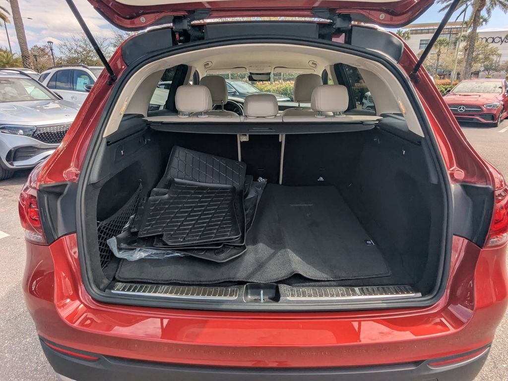 Certified 2022 Mercedes-Benz GLC 300 4MATIC w/ Multimedia Package Lite image 23