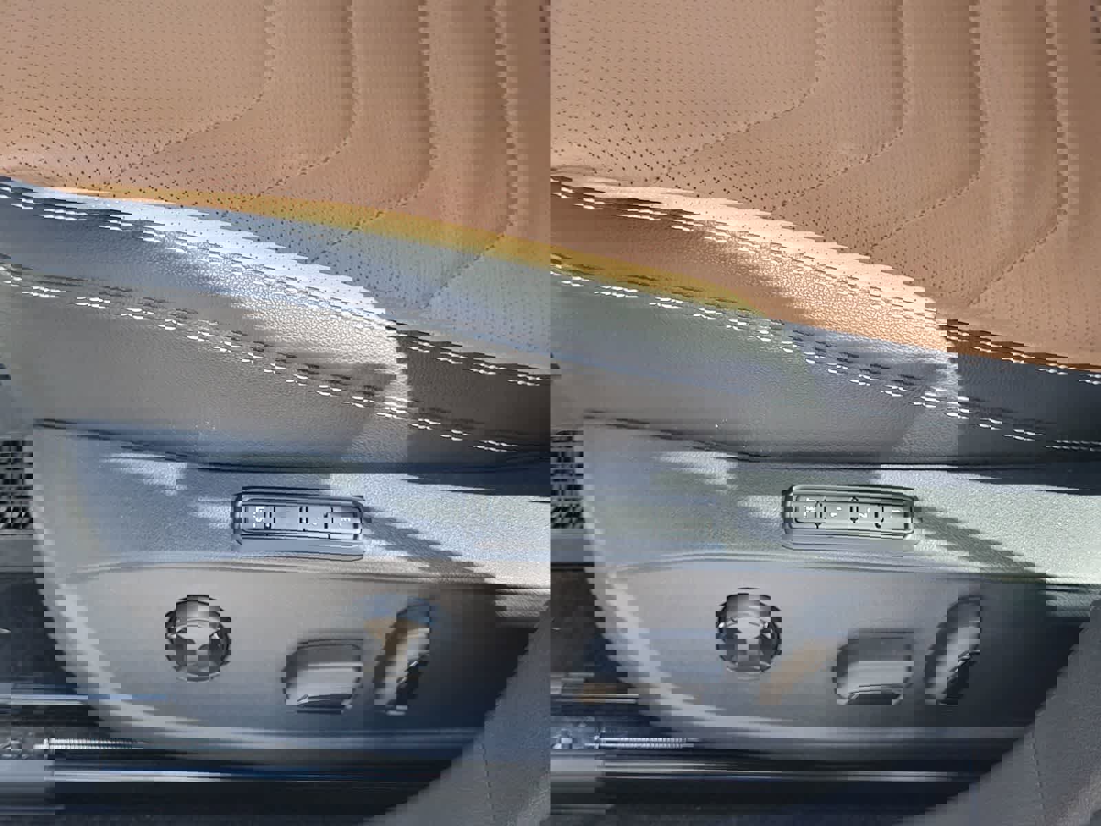 Used 2024 Volkswagen Jetta SEL image 22