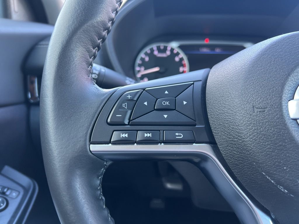 Used 2023 Nissan Sentra SV w/ Trunk Package image 32