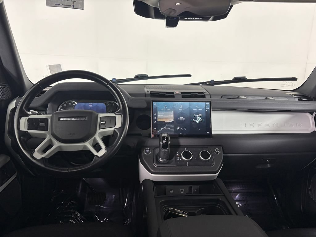 Used 2022 Land Rover Defender 110 AWD/4WD image 22