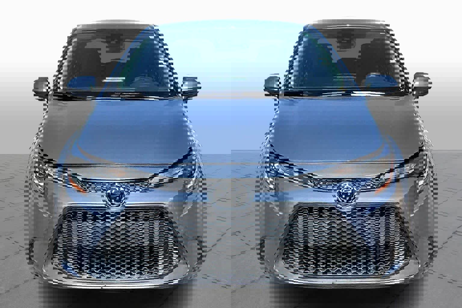 Used 2022 Toyota Corolla LE image 4