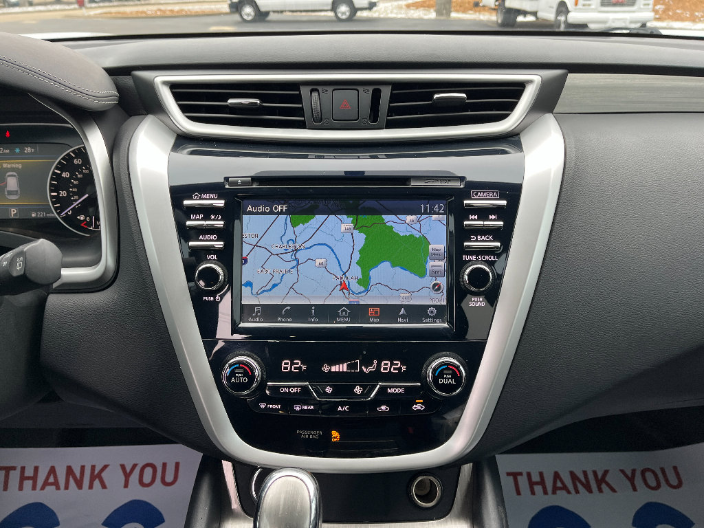 Used 2017 Nissan Murano SV image 19