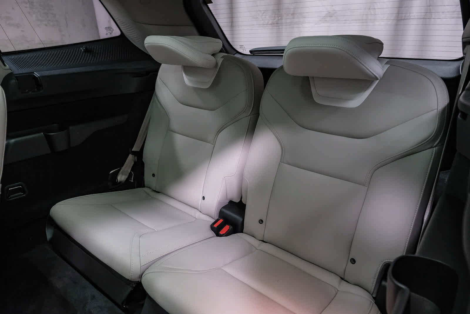 Used 2025 Volvo EX90 Ultra w/ Protection Package Premier AWD/4WD image 24