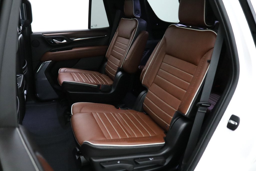 Certified 2024 GMC Yukon Denali Ultimate AWD/4WD image 12
