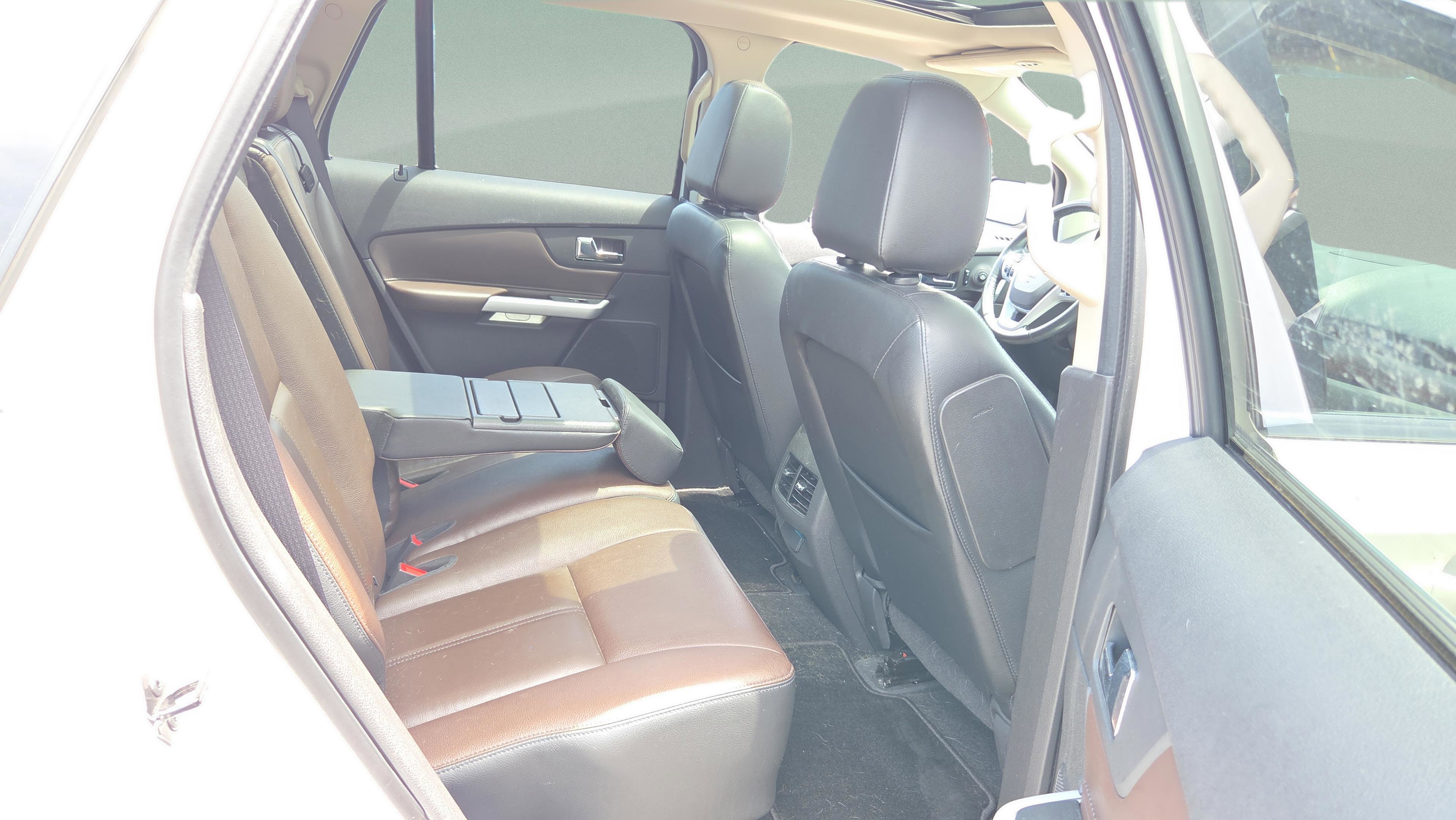 Used 2013 Ford Edge Limited FWD image 15