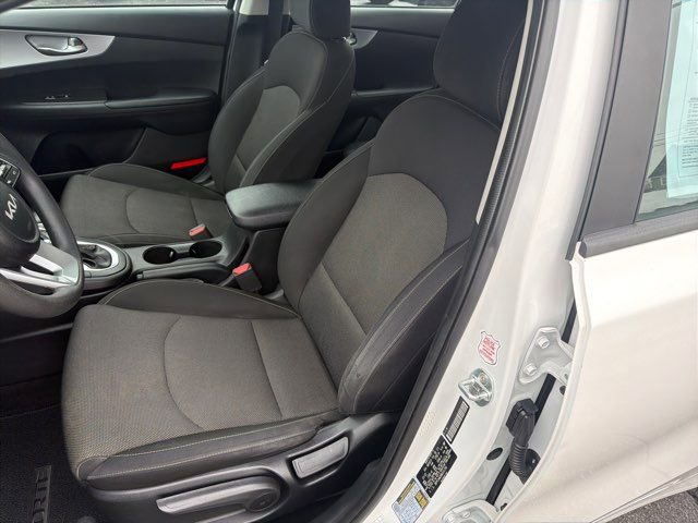 Used 2022 Kia Forte LXS image 16