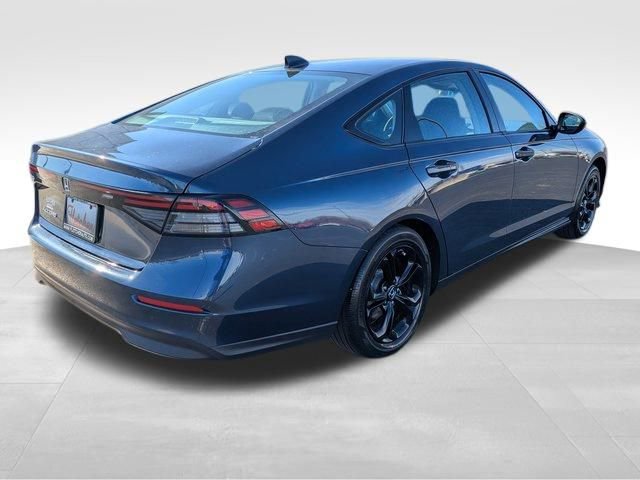 New 2025 Honda Accord SE image 30
