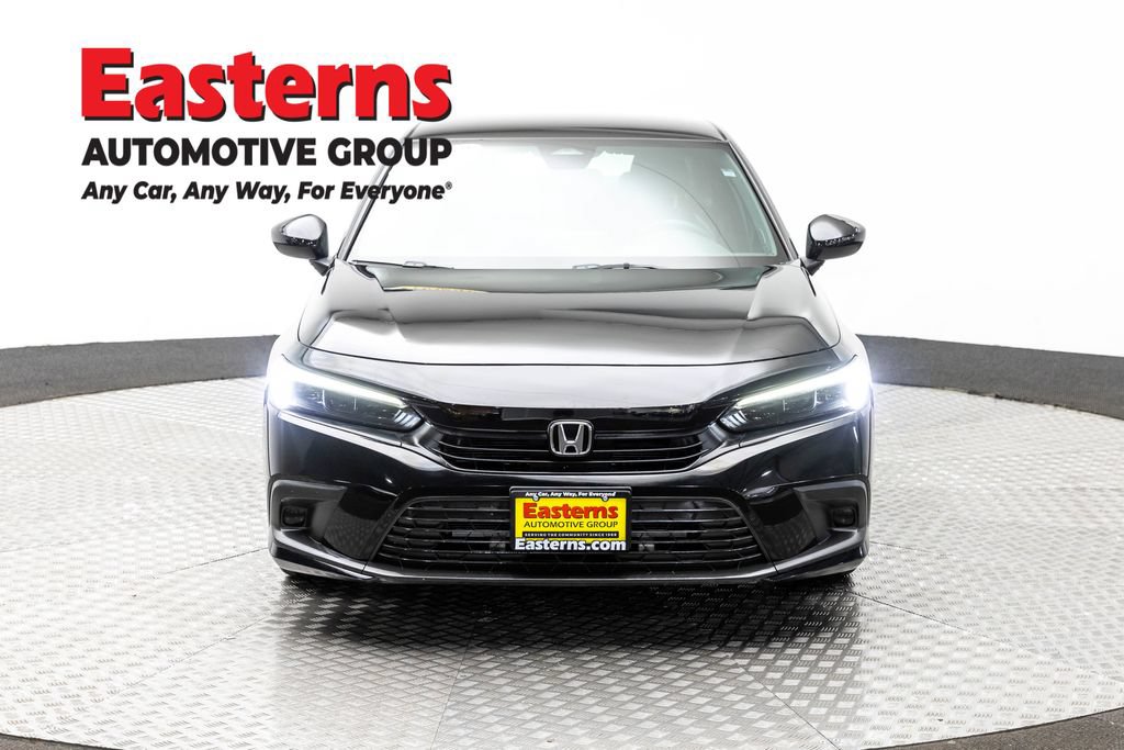 Used 2023 Honda Civic Sport image 2